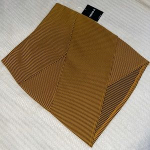 High-Low cut mini skirt